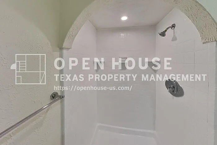 5045 Thompson Dr — Photo 12