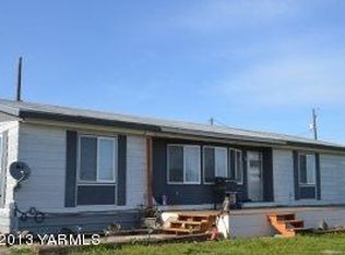 376 Hideaway Rd, Yakima, WA 98908