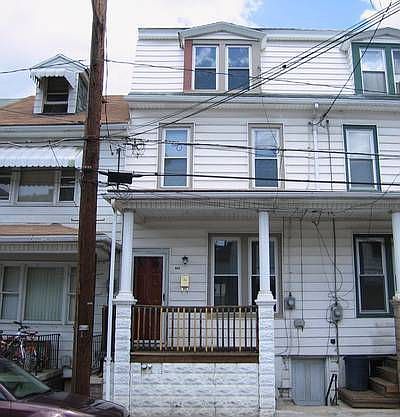 2nd image of 230 Lewis St