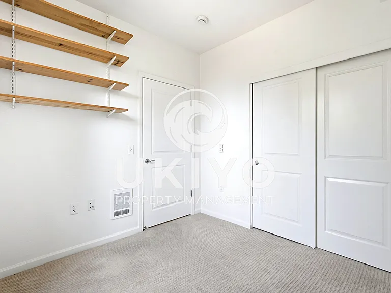 655 12th St #218 — Photo 17