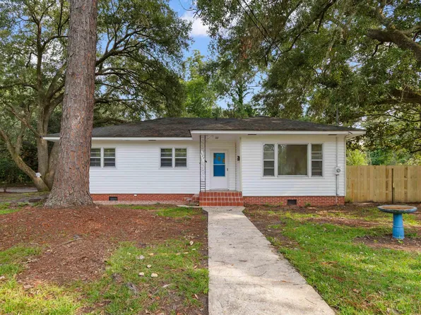 329 West Marion St., Mullins, SC 29574
