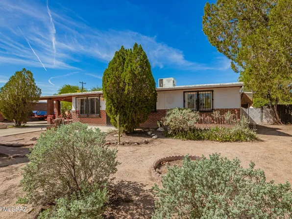 6470 E Calle Luna, Tucson, AZ 85710