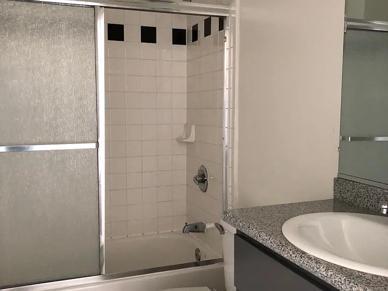 5526 Carlton Way #307 — Photo 6