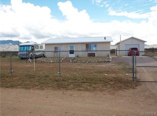 8286 W Mission Ln, Dolan Springs, AZ 86441