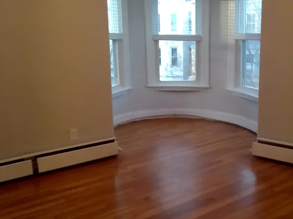 152 Berkshire St, Cambridge, MA