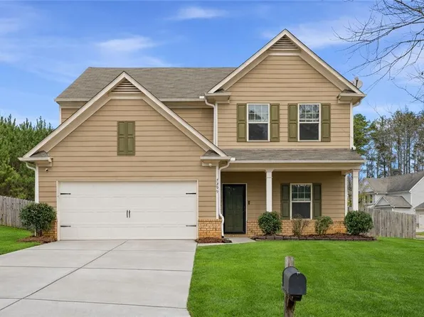 7299 Saint Agnes Way, Fairburn, GA 30213