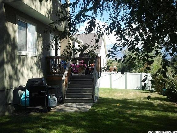 3rd image of 1443 W Duck Pond Ln