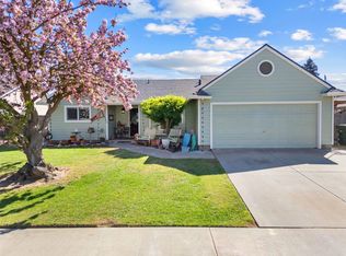 13132 Heather Dr, Waterford, CA 95386