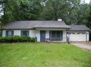 480 Natasha Dr, Auburn, GA 30011