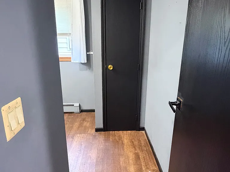 220 Emmett Ave — Photo 18