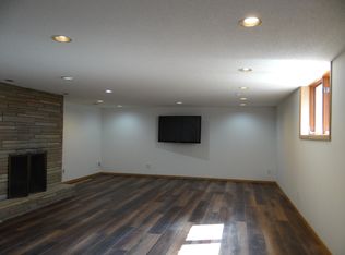 350 Diamond Lake Rd E, Minneapolis, MN 55419