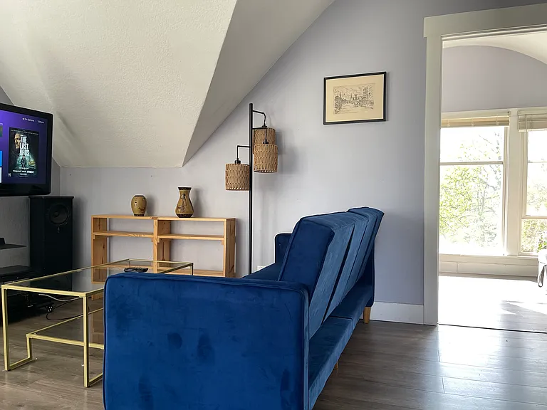 5604 17th Ave NE #5 — Photo 5