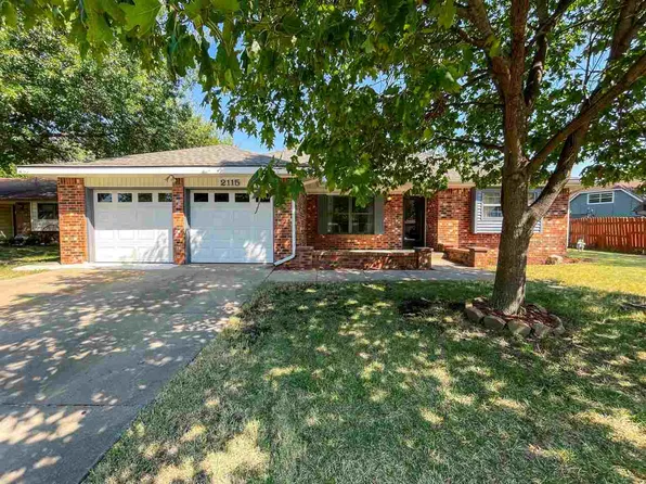 2115 Oriole St, Ponca City, OK 74601