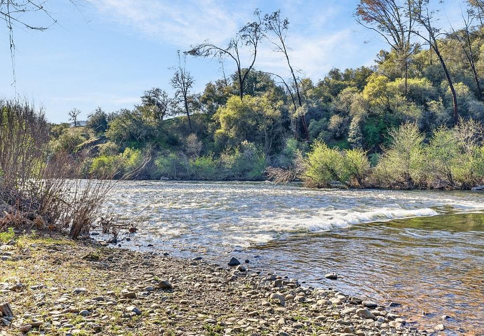 1st image of Clark Mountain Rd