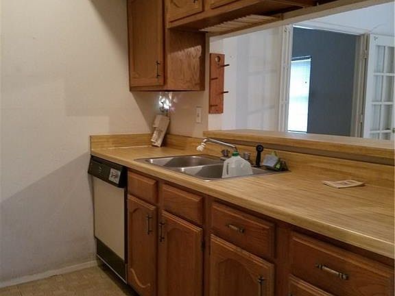5th image of 3500 Brookhurst Ln