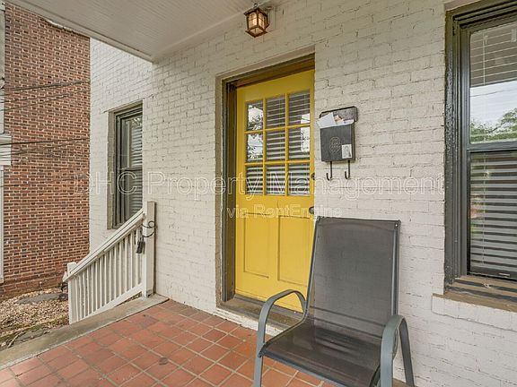 2nd image of 1225 Euclid Ave NE #A