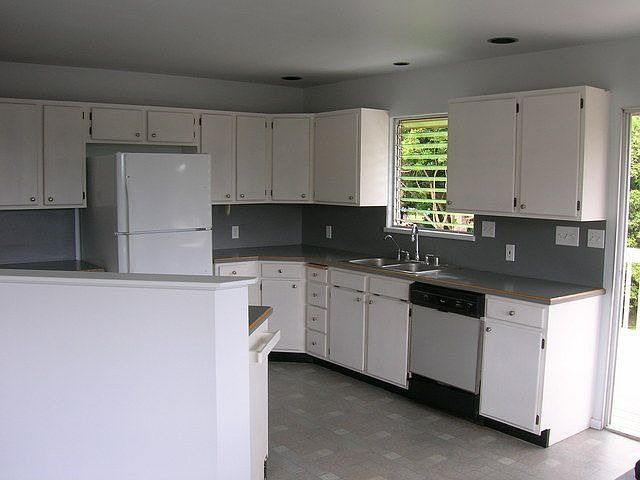 2nd image of 5865 Haaheo St