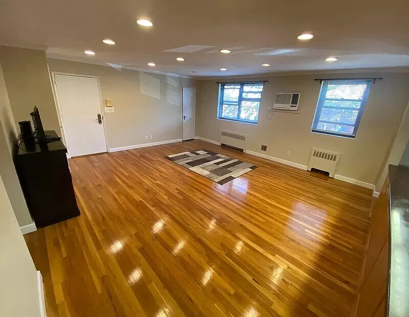 2 bed, 1.0 bath, 800 sqft, $1,644 — Photo 2