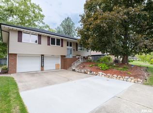 1111 S Mesa Dr, Peoria, IL 61607