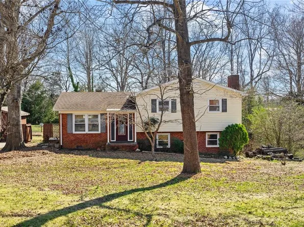 5451 Lancer Dr, Archdale, NC 27263
