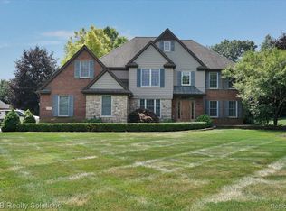 111 Amy Lynn Ct, Metamora, MI 48455