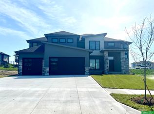 2723 Big Elk Pkwy, Elkhorn, NE 68022