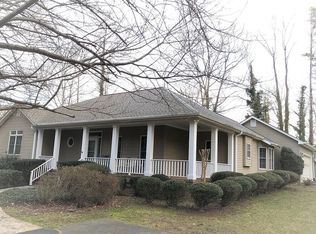 322 Springwood Dr, Clarkesville, GA 30523