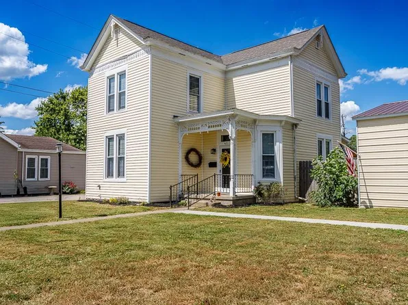 421 E 5th St, Brookville, IN 47012