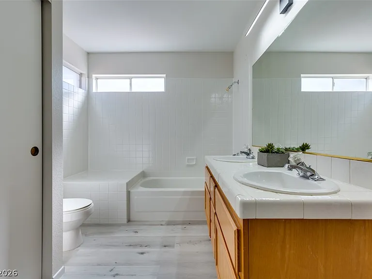 582 Searchlight Dr — Photo 4