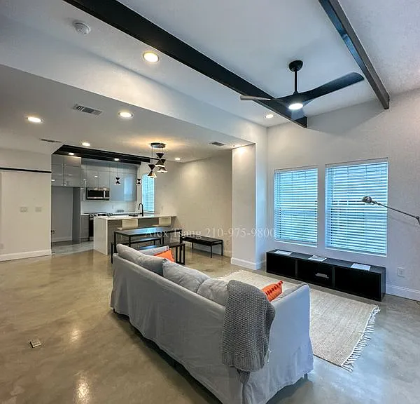 218 S Olive St #2101 — Photo 12