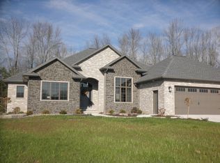 2018 North Gate Rd, Suamico, WI 54313