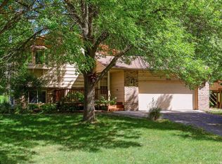 7010 Polaris Ln N, Maple Grove, MN 55311