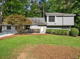 370 Mary Erna Dr, Fairburn, GA 30213