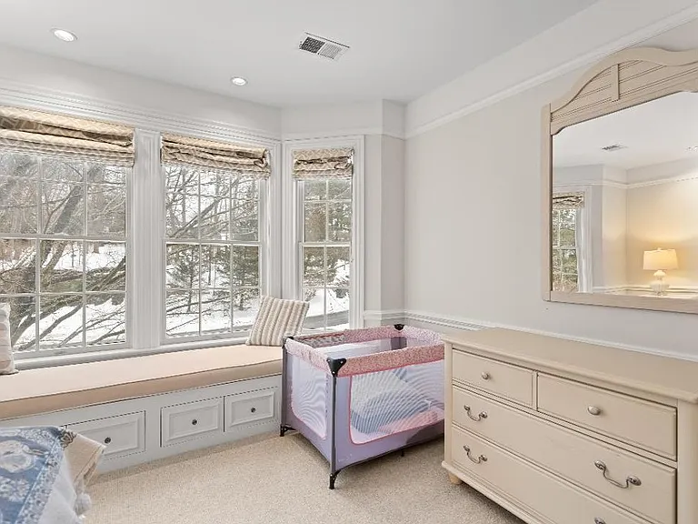 1 Augusta Ct — Photo 11