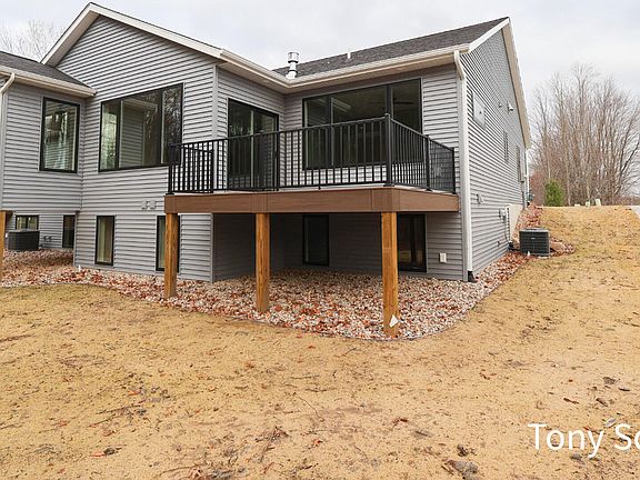3rd image of 5094 Blendon Woods Dr #4