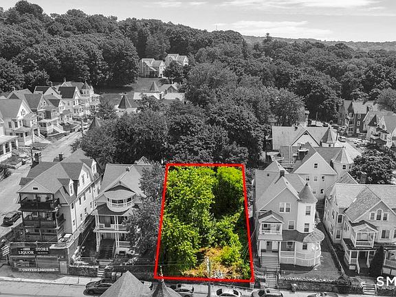 2nd image of 226 Willow Street