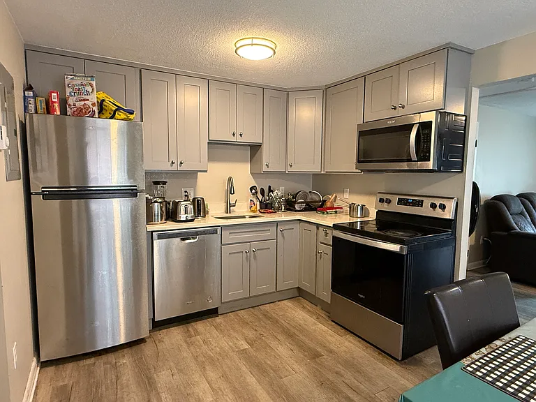 56 Seymour St #5 — Photo 6