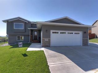 333 E Bengal Dr, Rapid City, SD 57701