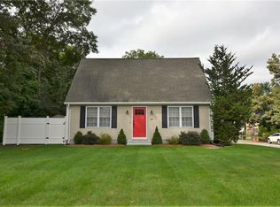 22 Park Ave, Coventry, RI 02816