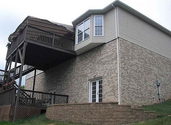 3rd image of 117 Martha Dr