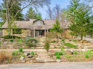 2321 E Rechter Rd, Bloomington, IN 47401