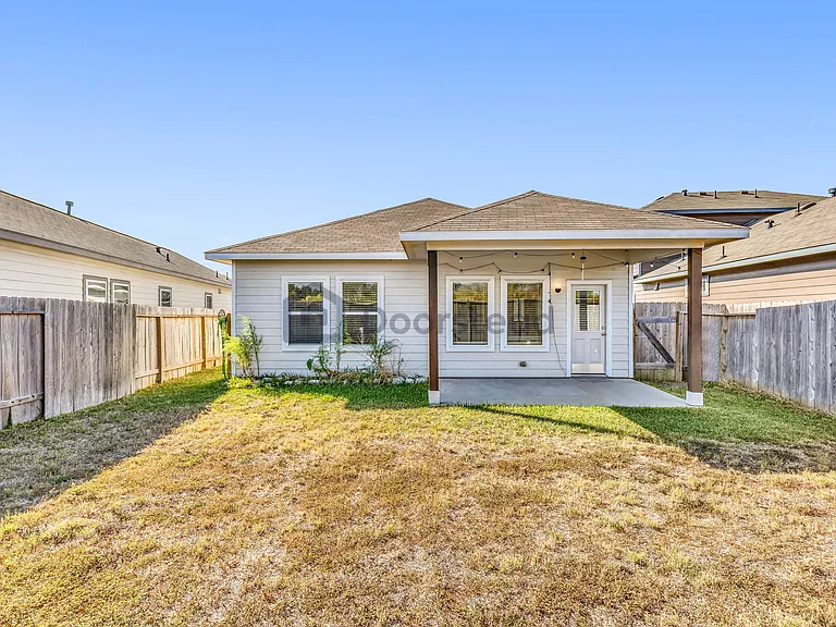 24014 Farmstead Dr — Photo 44