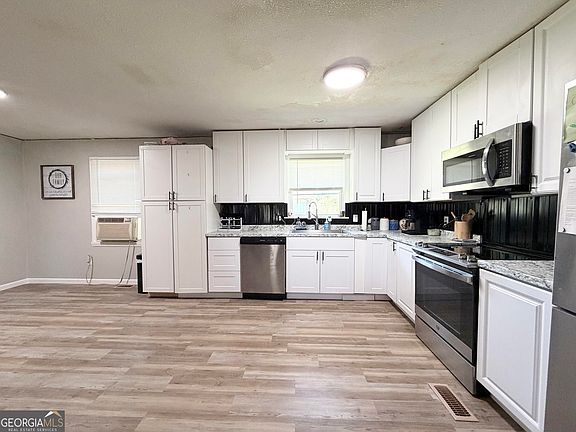 5th image of 56 Cheek Ln