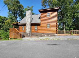 1045 Willard Way, Sevierville, TN 37876
