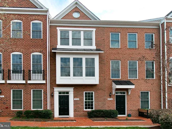 278 Train Whistle Ter SE, Leesburg, VA 20175