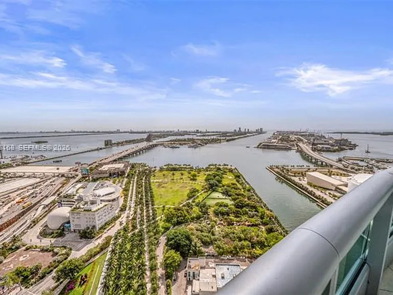 900 Biscayne Blvd #4006 — Photo 36