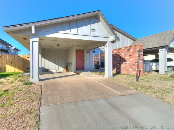 10833 E 15th Pl, Tulsa, OK 74128