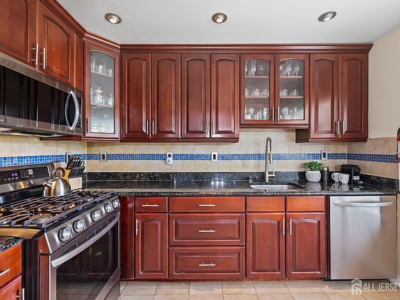 3rd image of 2202 Timber Ridge Ct
