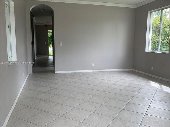 2nd image of 5122 Woodfield Way