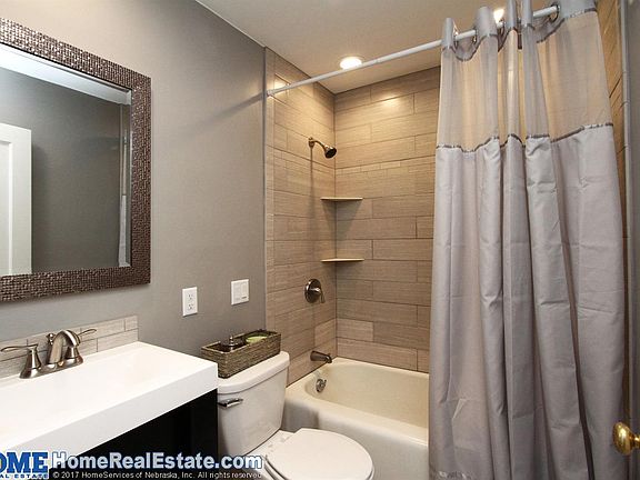 5th image of 634 S 42nd St
